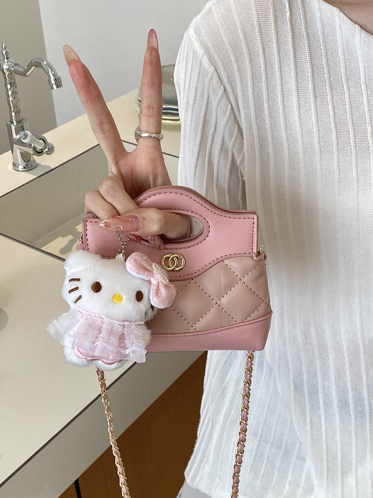 Mbsqhna Stylish Mini Lipstick Bag for Women 2026 New Fashion Quilted Chain Bag Versatile Crossbody Bag Trendy