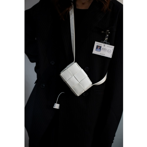 MBSQHNA Небольшая дизайнерская помада, летняя сумка через плечо, сумка для телефона