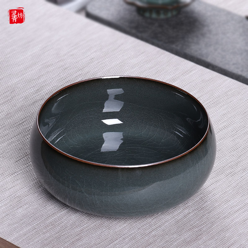 Celadon handmade tea wash large brother kiln ice cracked ceramic cup wash household kung fu tea set iron tire wash water basin pen wash