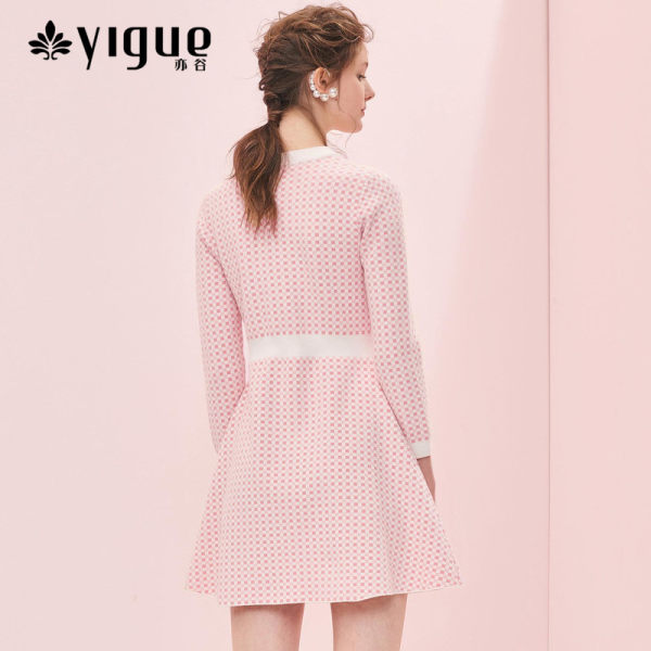 正常发货 亦谷 YIGUE 淑女格纹修身A字针织裙 连衣裙 天猫优惠券折后￥209顺丰包邮（￥299-90）