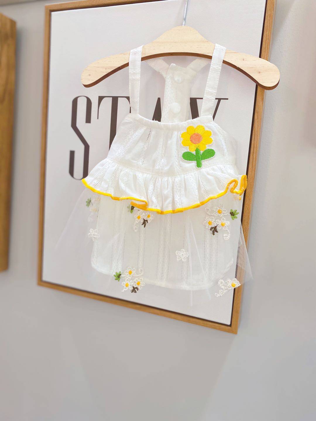 Original handmade custom pet dog clothes summer thin section sunscreen sling cats and dogs cute hat Teddy Fadou