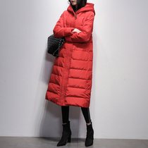 Black long over kneecap long down jacket for women 2021 Winter new Korean version Even cap Skinder thickened jacket