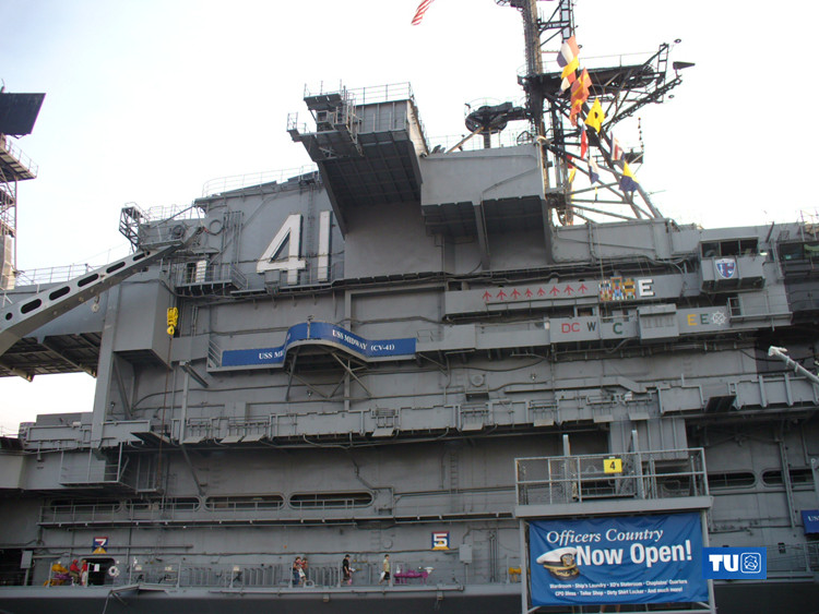 オレンジホビー 1/700 アメリカ海軍空母 CV-41 ミッドウェイ 1991