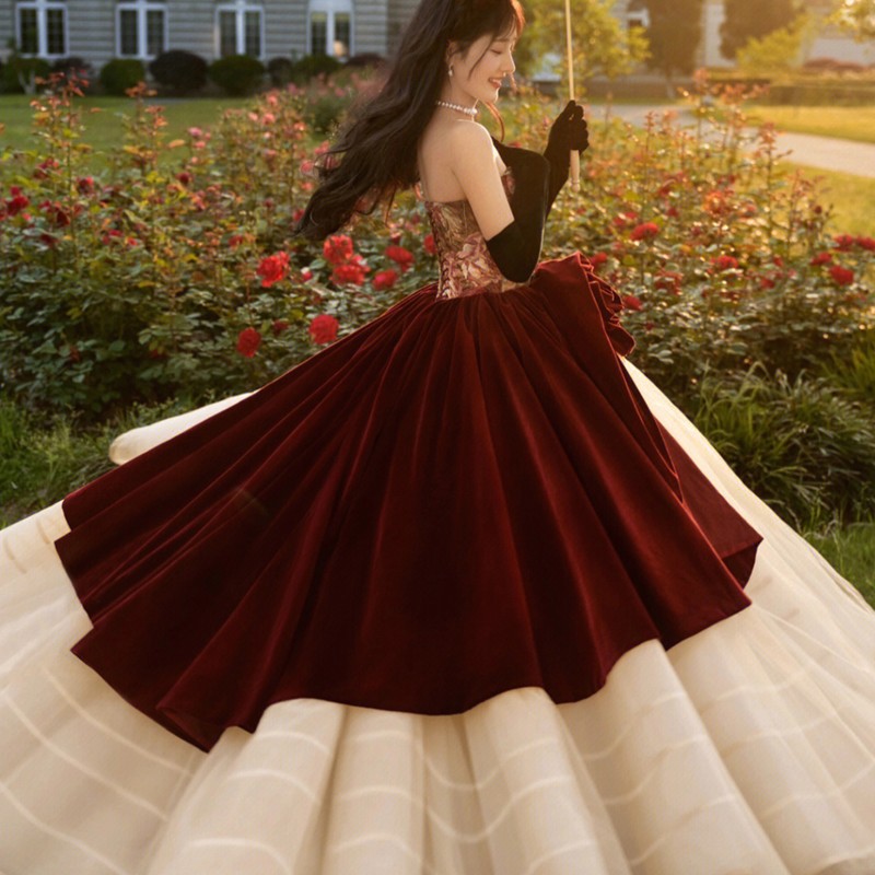 Clothing suitable for photo sessions for princess, castle, tube top, wedding dress, new collection, french style