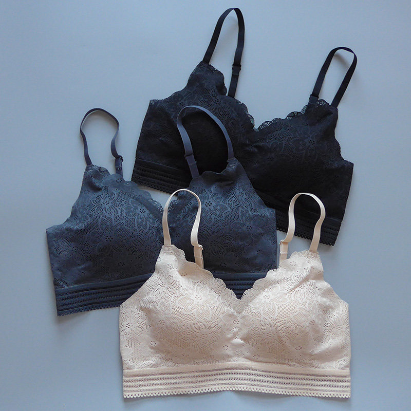 Japanese seamless underwear women's lace beautiful back sexy thickened gathered comfortable bra zero bondage small chest thin strap bra