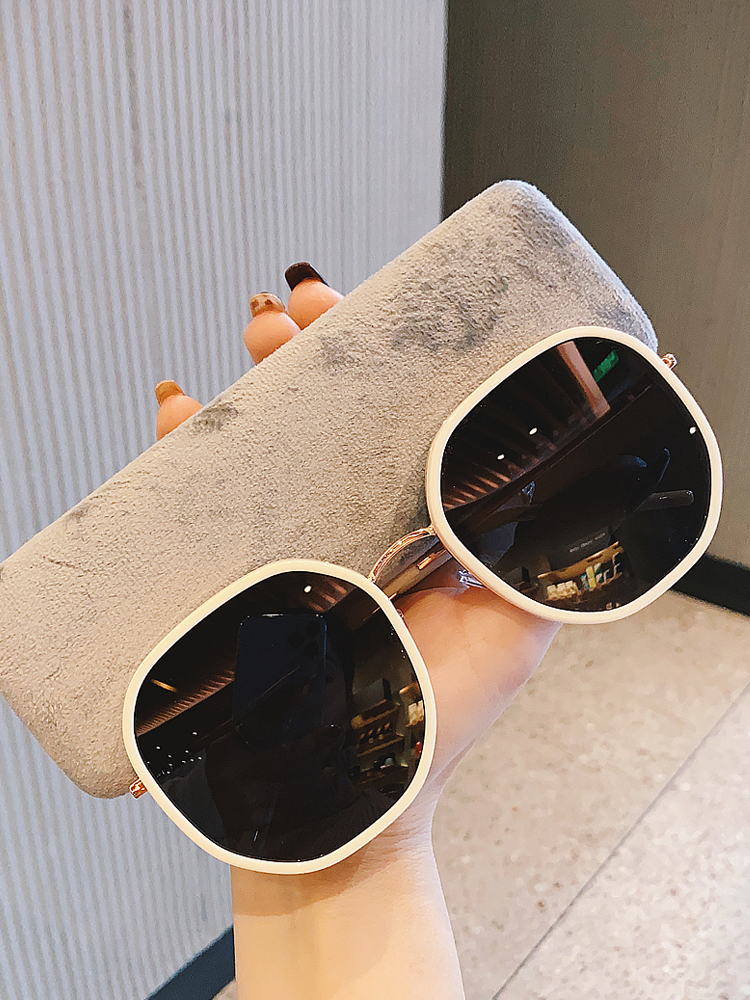 The same network red female sunglasses face skinny star vintage glasses round face tide sunglasses female 2022 new models