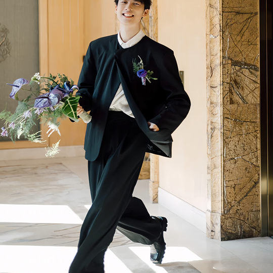 Engagement is super out of the circle! Men’s super handsome clothing