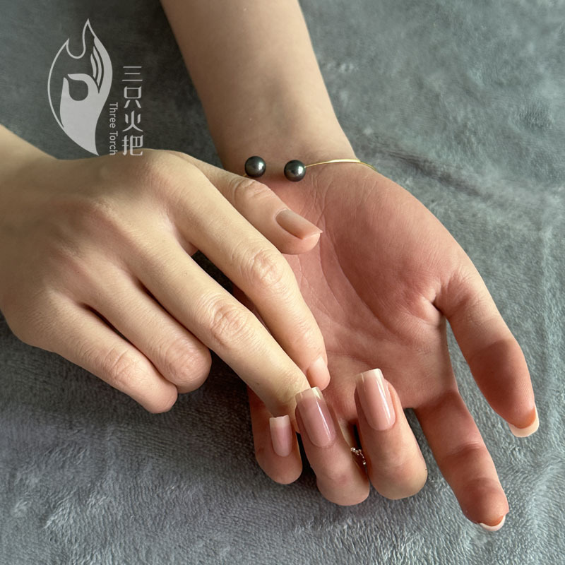 Simulated Silicone Hand Model with Movable Joints for Jewelry Photography, Nail Art Product Photography Practice Model Simulated Silicone Hand Model with Movable Joints for Jewelry Photography, Nail Art Product Photography Practice Model