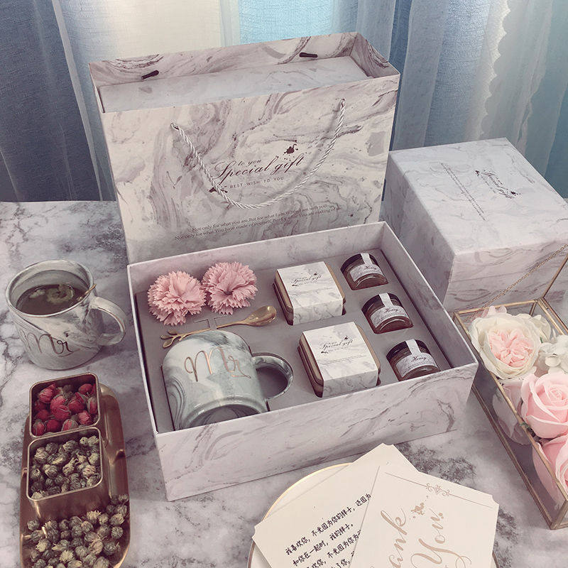 Gifts for girls birthday gifts female girlfriends creative practical sister gifts mother's day gifts for mother gift box