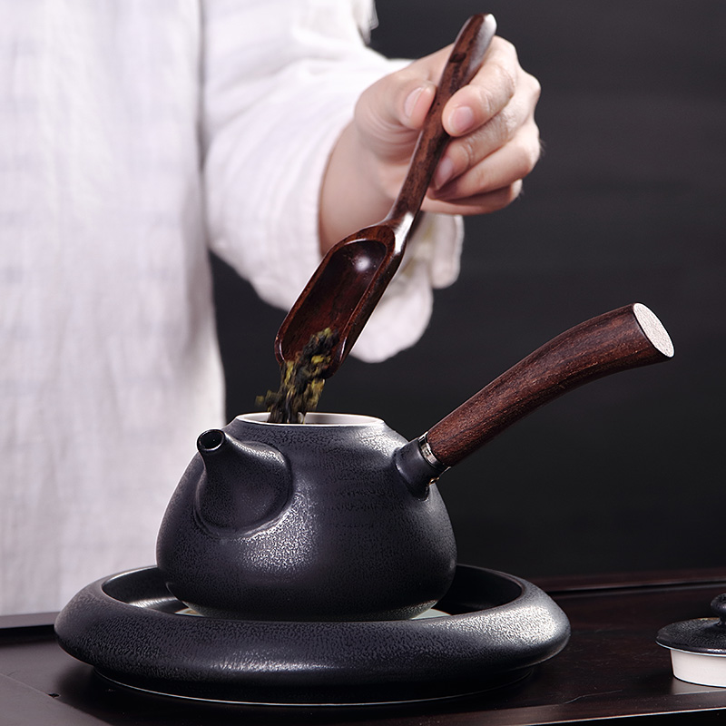 Chiang kai - shek ceramic kung fu tea set with wooden handle, side spend pot of Japanese variable on the teapot tea, single pot of filtering