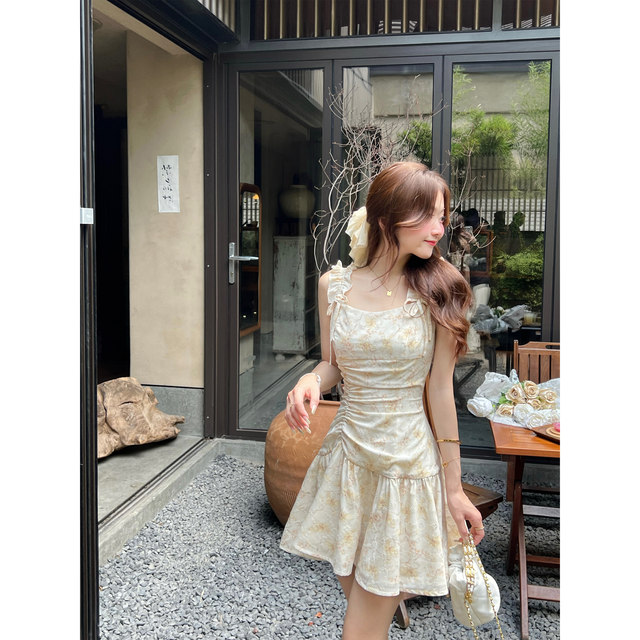 Q Home First ນໍ້າຫອມ Peach/French Romantic Yellow Floral Dress Women’s Summer Small Tea Break Suspender Dress