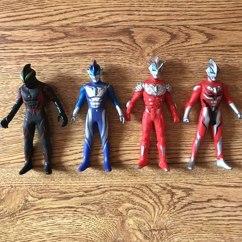 Ультраманская мягкая резиновая игрушка Оригинальная форма Jetde - это Ultimate Jedeberia Уважение к императору смелых мужских деформаций