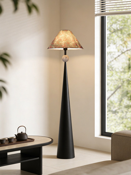 High-End Living Room Floor Lamp 2026 New Model Sofa Side Decoration Japanese Retro Design Bedroom Standing Table Lamp