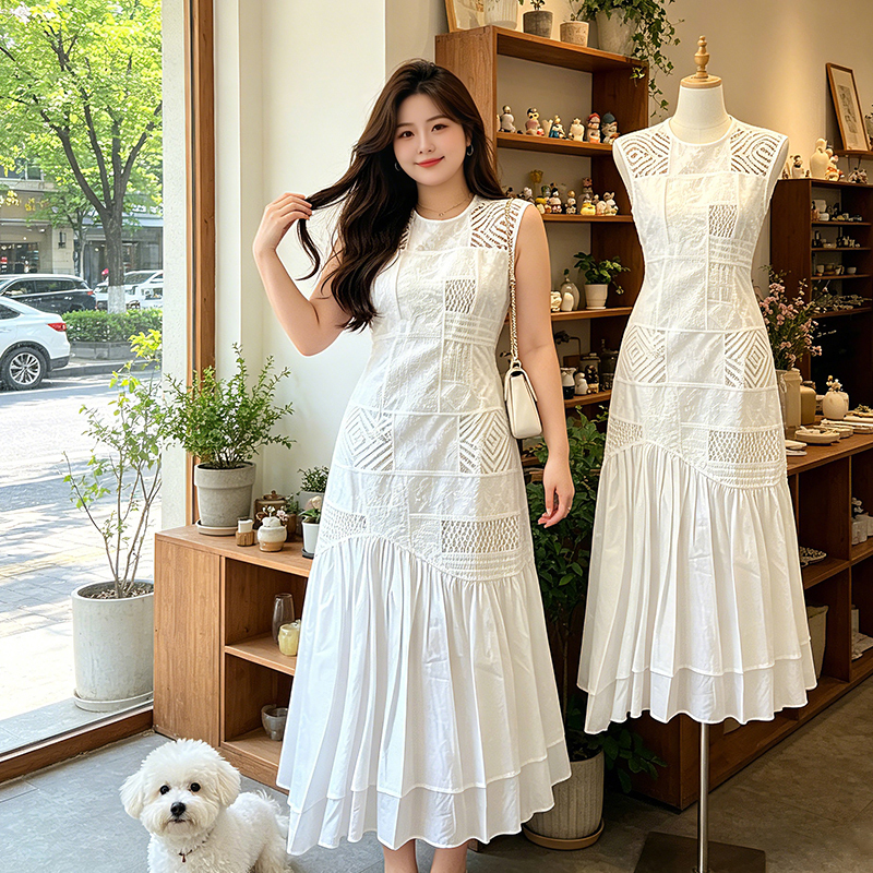 Plus-Size French Irregular Lace Hollow-Out Sleeveless Dress for Women, 2026 Summer New Style, Exquisite Slimming Tank Dress