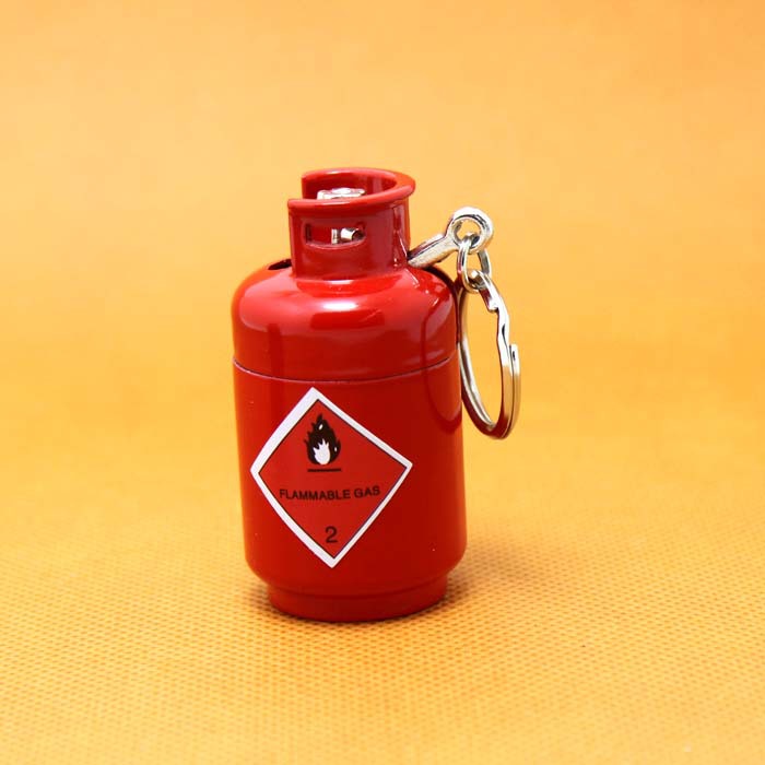 Cá nhân sáng tạo bình xăng mini nhẹ hơn Sáng tạo bình xăng nhẹ hơn với khóa treo hột quẹt bật lửa