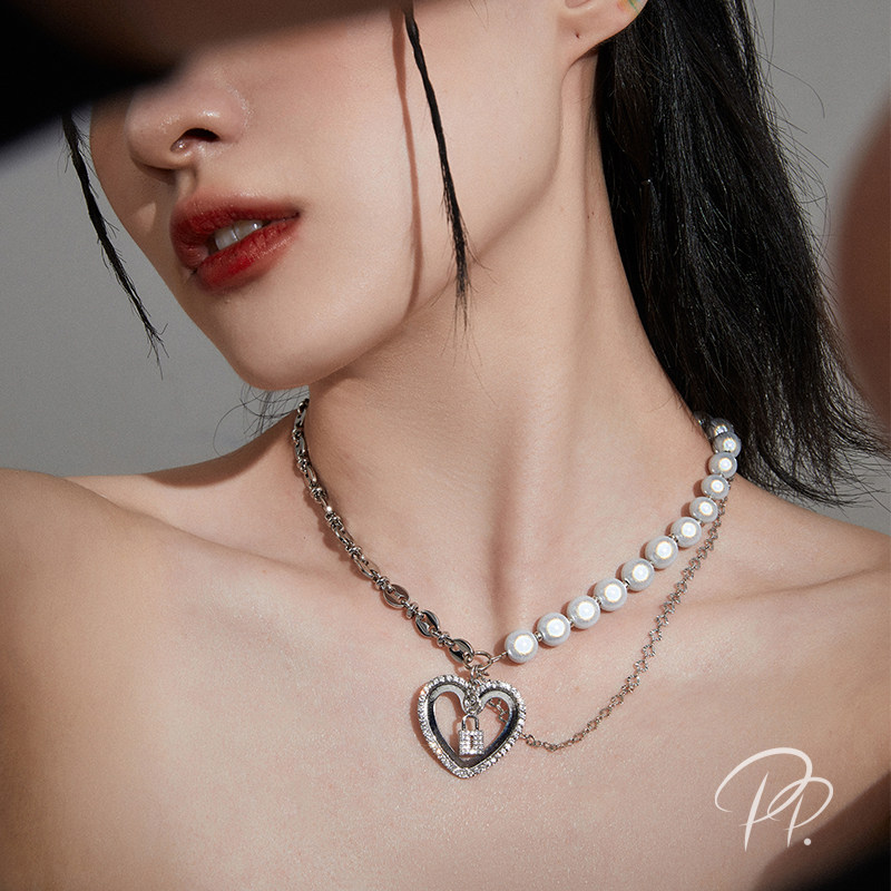 PP jewelry original y2k reflective pearl love necklace female design sense niche necklace hip-hop clavicle chain tide