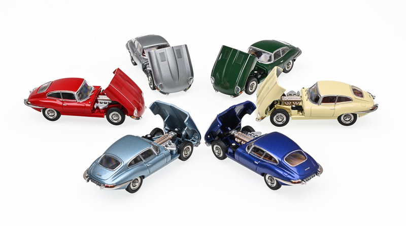 Gfcc 1:64 Hardtop Sports Car Jaguar E-Type Alloy Car with Openable Hood and Independent Engine