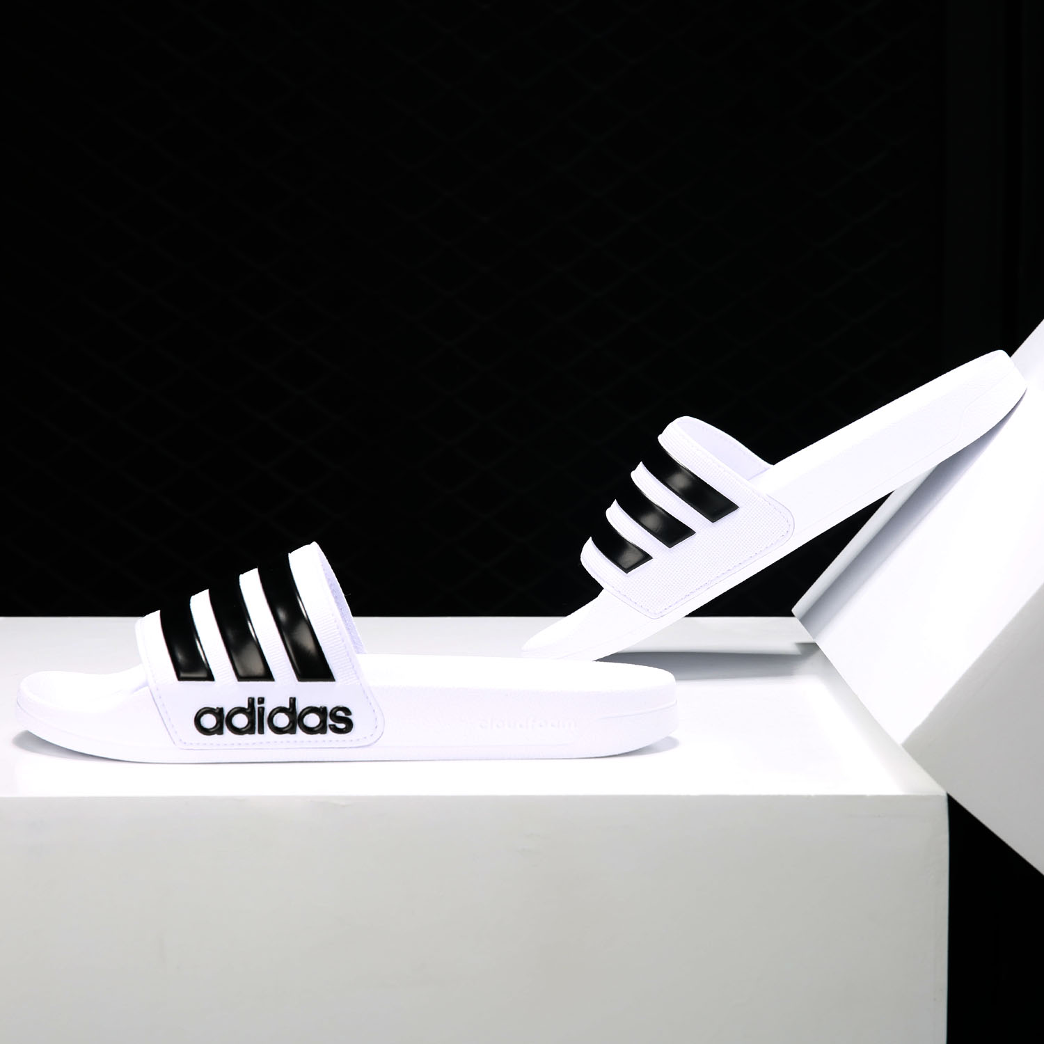 Adidas/Adidas authentic slippers men and women shoes new beach swimming sports casual sandals AQ1702