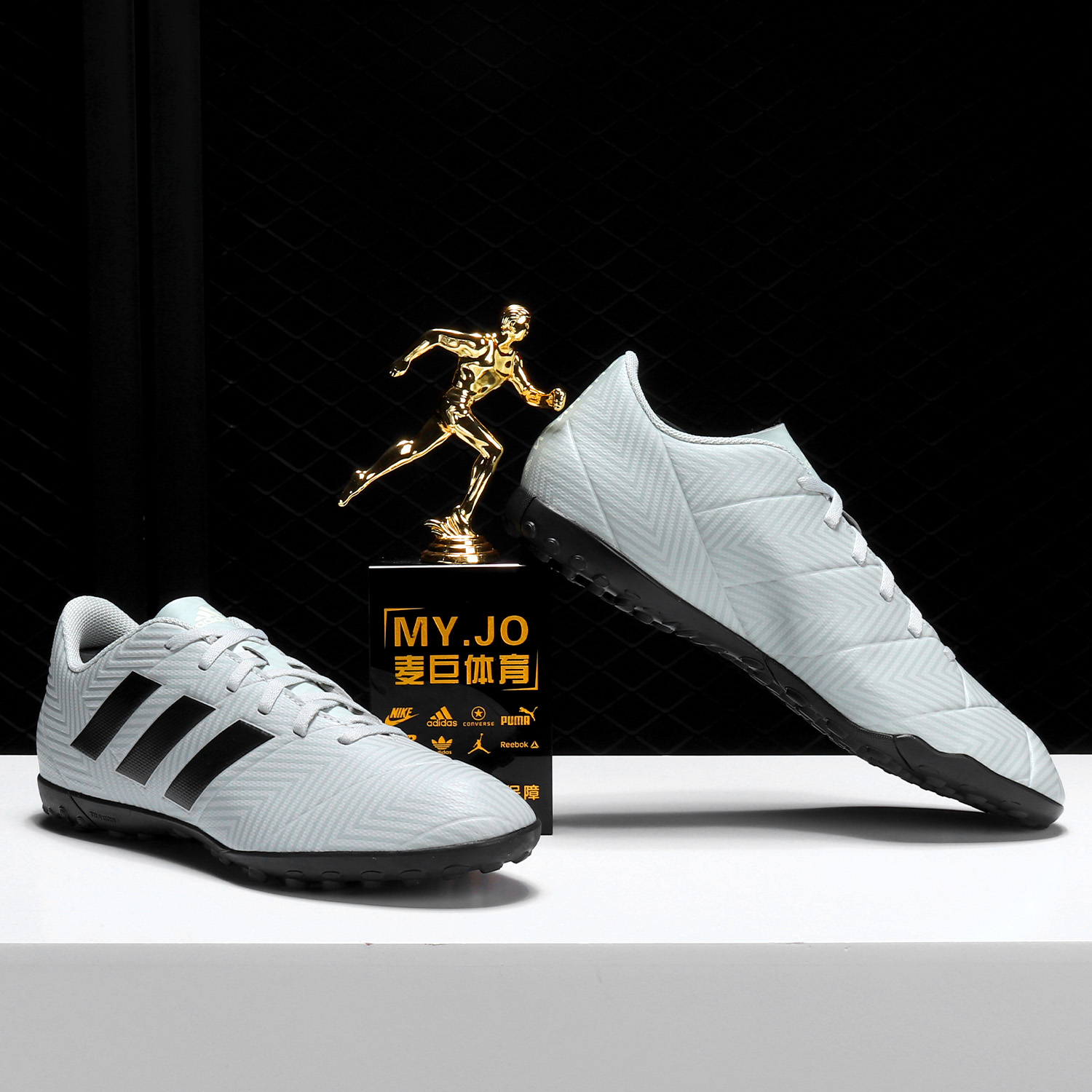 AdidasAdidas authentic NEMEZIZ TANGO 18.4 TF broken nail men's soccer shoes DB2257 AdidasAdidas authentic NEMEZIZ TANGO 18.4 TF broken nail men's soccer shoes DB2257