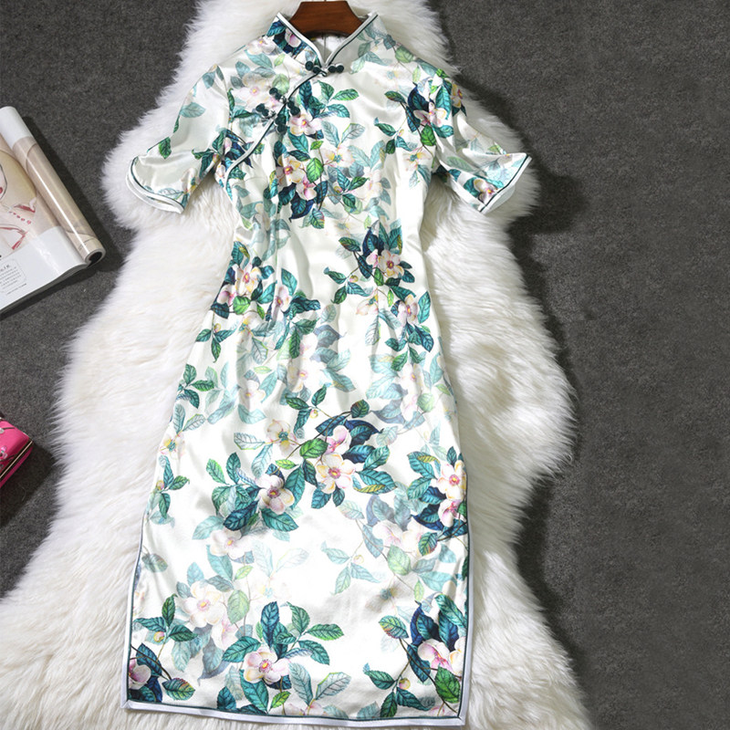 True silk qipao 2021 The new summer mulberry silk daily can wear young with a slim and improved version of the ocean dress