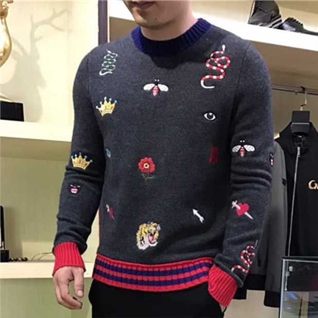 Thời trang nam Âu Mỹ vương miện rắn mắt ong thêu sọc áo len mỏng len áo len đáy áo gile nam