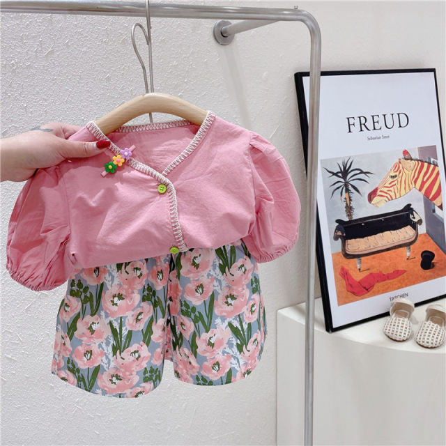 Girls foreign style floral suit 2022 summer new Korean version baby short-sleeved top shorts girls two-piece set