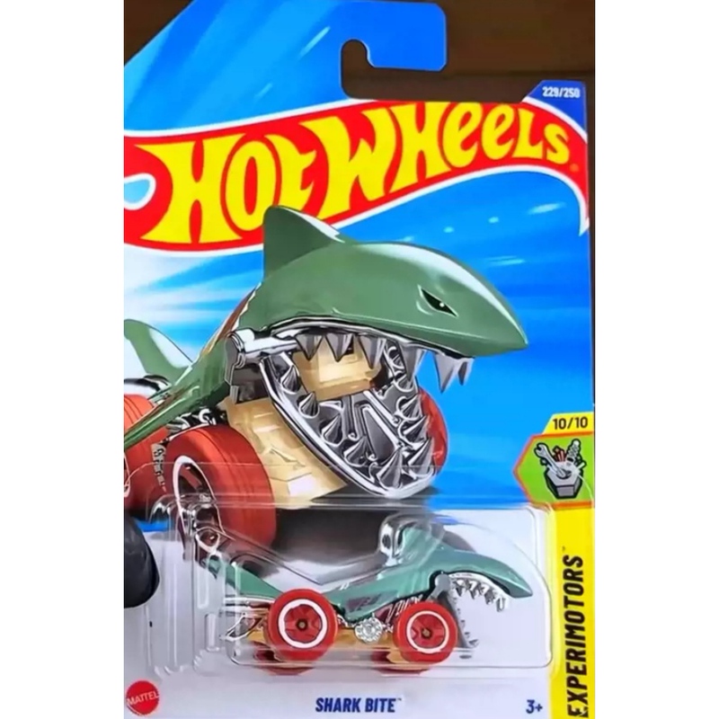 Hotwheels Super Shark Racing Car Treasure Box Green Shark Bite 229/25m
