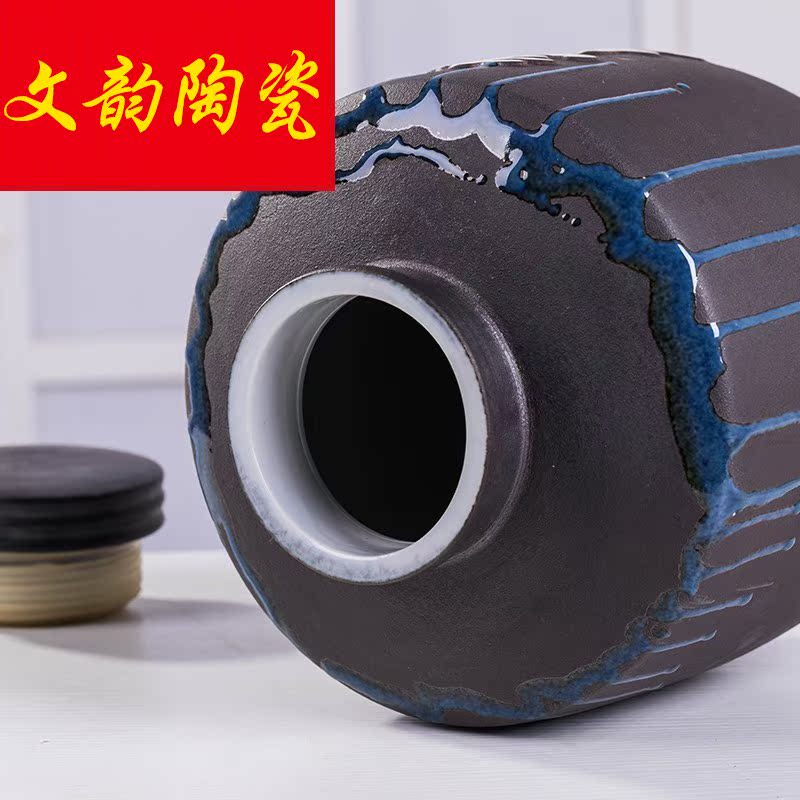 Jingdezhen ceramic bottle 5 jins of empty bottle retro creative gift penjing collection jar wine hip flask