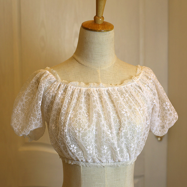 Bleached transparent lolita Inner Lap Bubble Sleeves Dew shoulder Short Embroidered Lace Lotus Leaf Sideshirt Undershirt
