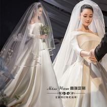 2021 new word shoulder satin long tail Zhang Xinyu with the same forest department dream Hepburn wind sleeve wedding dress