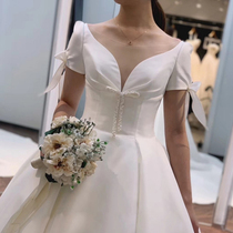 Satin wedding dress 2021 new French heavy industry female one-shoulder thin court retro Hepburn style main wedding dress customization