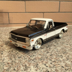 1:24 Micro-defective jada Gada 1972 Chevrolet pick car model
