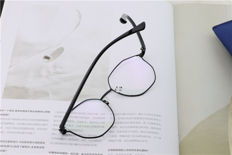 Montures de lunettes en Alliage cuivre-nickel - Ref 3139207 Image 27