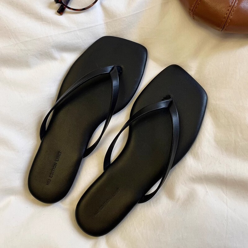2026 Spring/Summer New Korean Style Simple Niche Square-Toe Flip-Flops Genuine Leather Women's Outdoor Flat Sandals