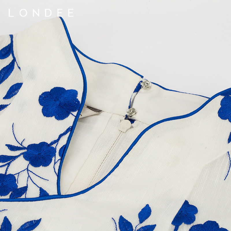 Londee/龙笛 Blue and white comfortable top, cheongsam Londee/龙笛 Blue and white comfortable top, cheongsam