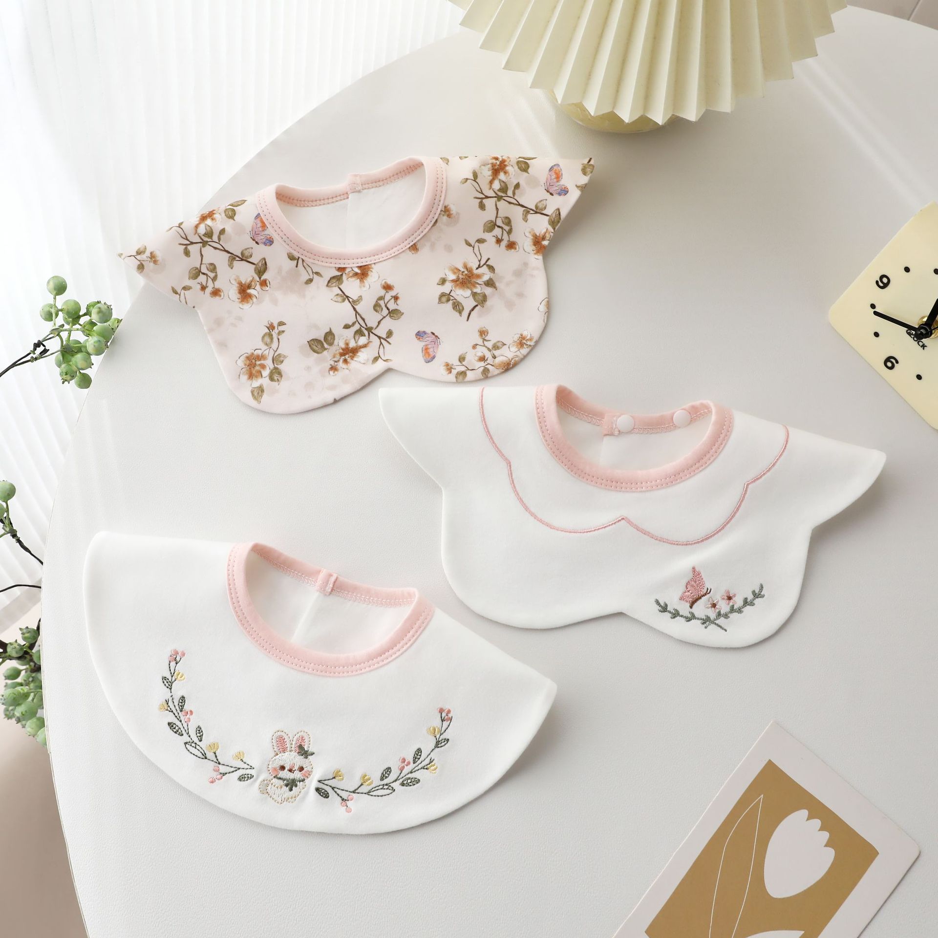 Baby saliva towel pure cotton A bib newborn baby boy and girl baby summer thin waterproof bib scarf