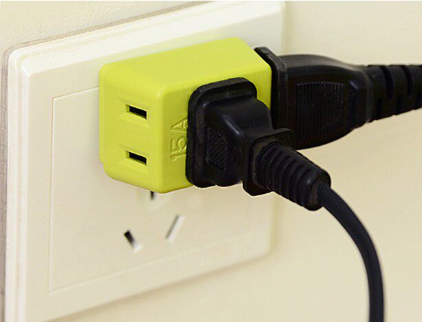 Extended conversion plug converter One drag triple plug One-to-three 1 turn 3 socket travel power wireless plug
