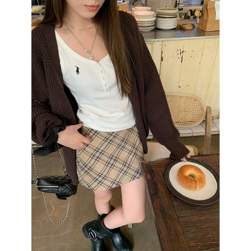 Plaid Note Retro Plaid Skirt for Women 2024 Autumn Versatile High-Waisted A-Line Hip-Hugging Short Skirt