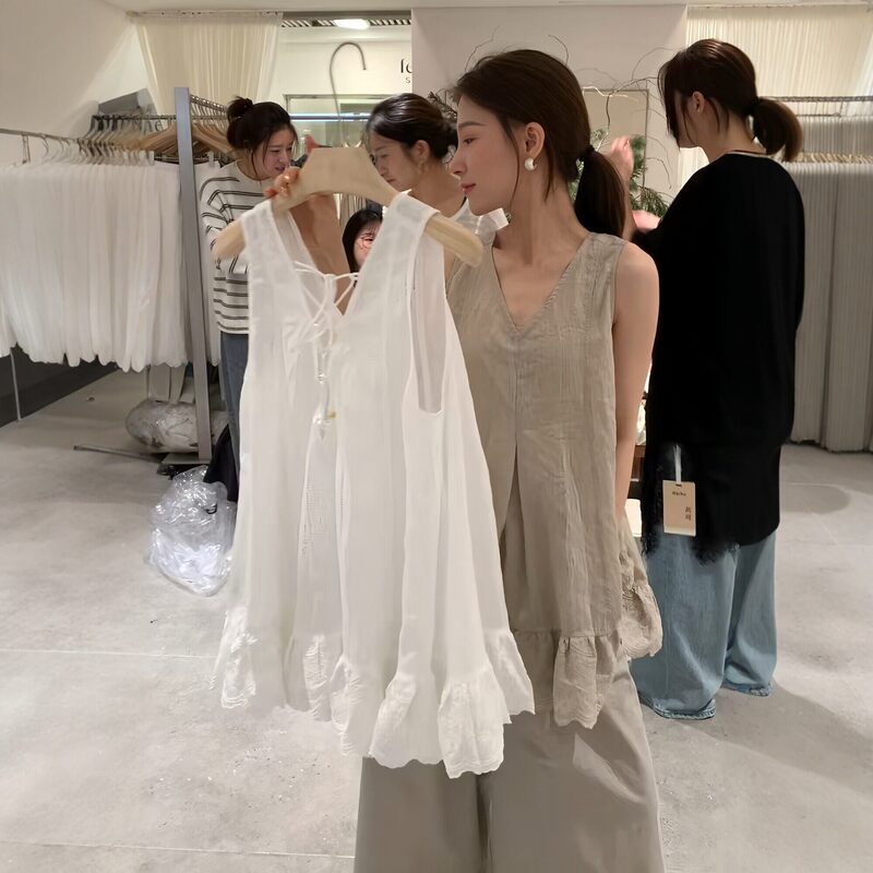 Relaxed and Elegant V-Neck Tie-Back Sleeveless Shirt for Women, Spring and Summer Lazy Style, Loose Fit, Slimming, Versatile Top