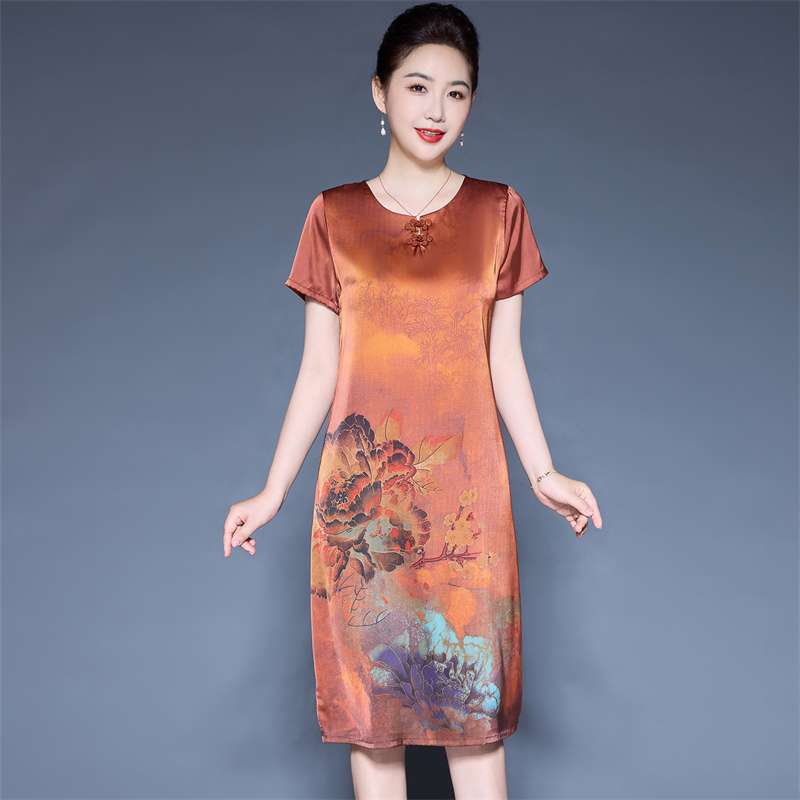 Hangzhou Satin Mulberry Silk Dress, New Summer Style, Heavy Silk Mid-Length Dress for Middle-Aged and Elderly Mothers Hangzhou Satin Mulberry Silk Dress, New Summer Style, Heavy Silk Mid-Length Dress for Middle-Aged and Elderly Mothers