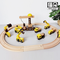100 BEECH WOOD TRACK SMALL TRAIN SPLICING GIFT BOX MAGNETIC ROBOT ASSEMBLY COMBINED GIFT BOY CHILDREN PUZZLE