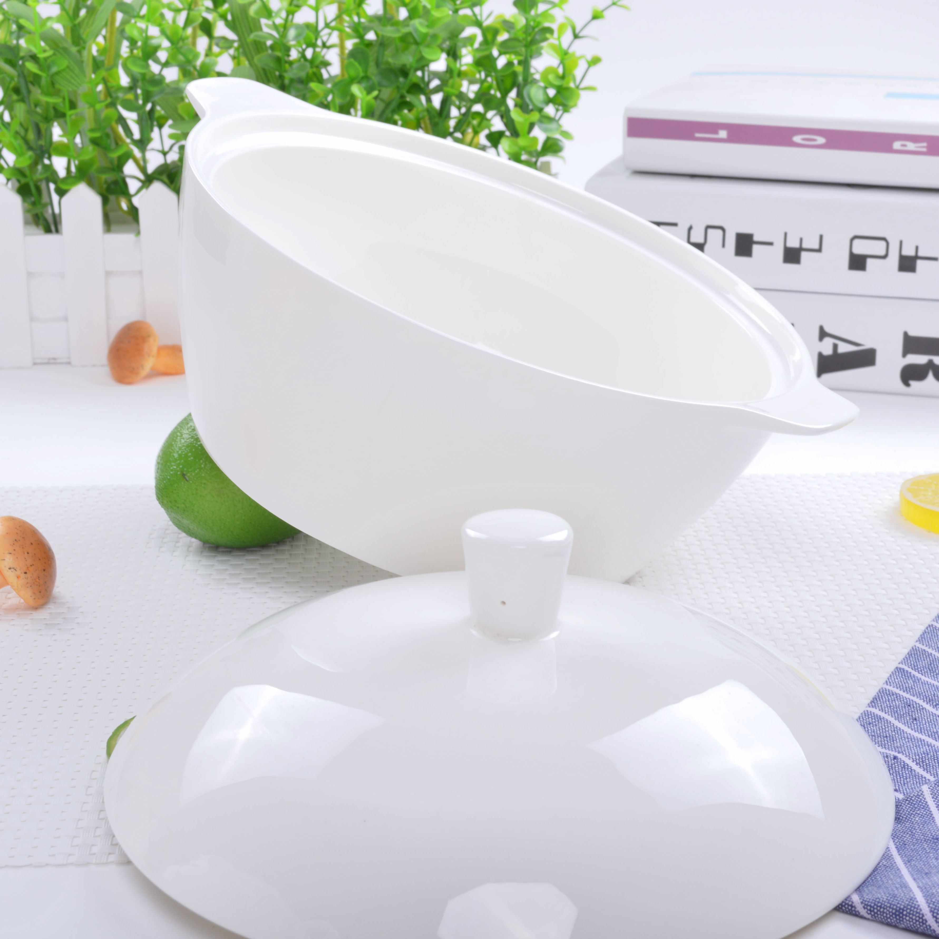 Yipin Tang Chun white ipads porcelain products ceramic pot with cover soup basin European - style soup pot tangshan household microwave tableware soup bowl