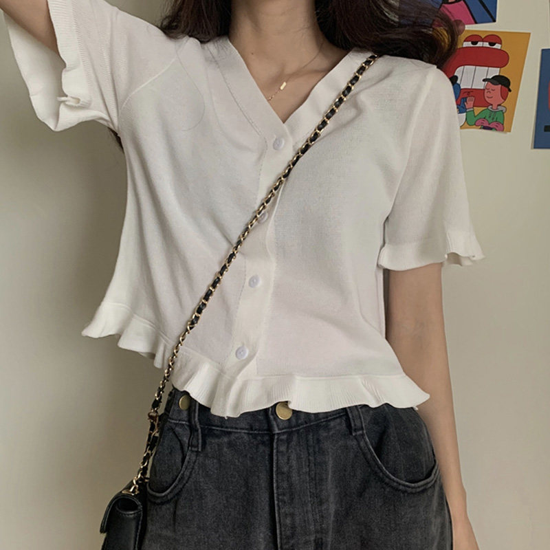 Slim V-neck design sense niche black short knitted top 2022 summer new bm short-sleeved t-shirt women's summer