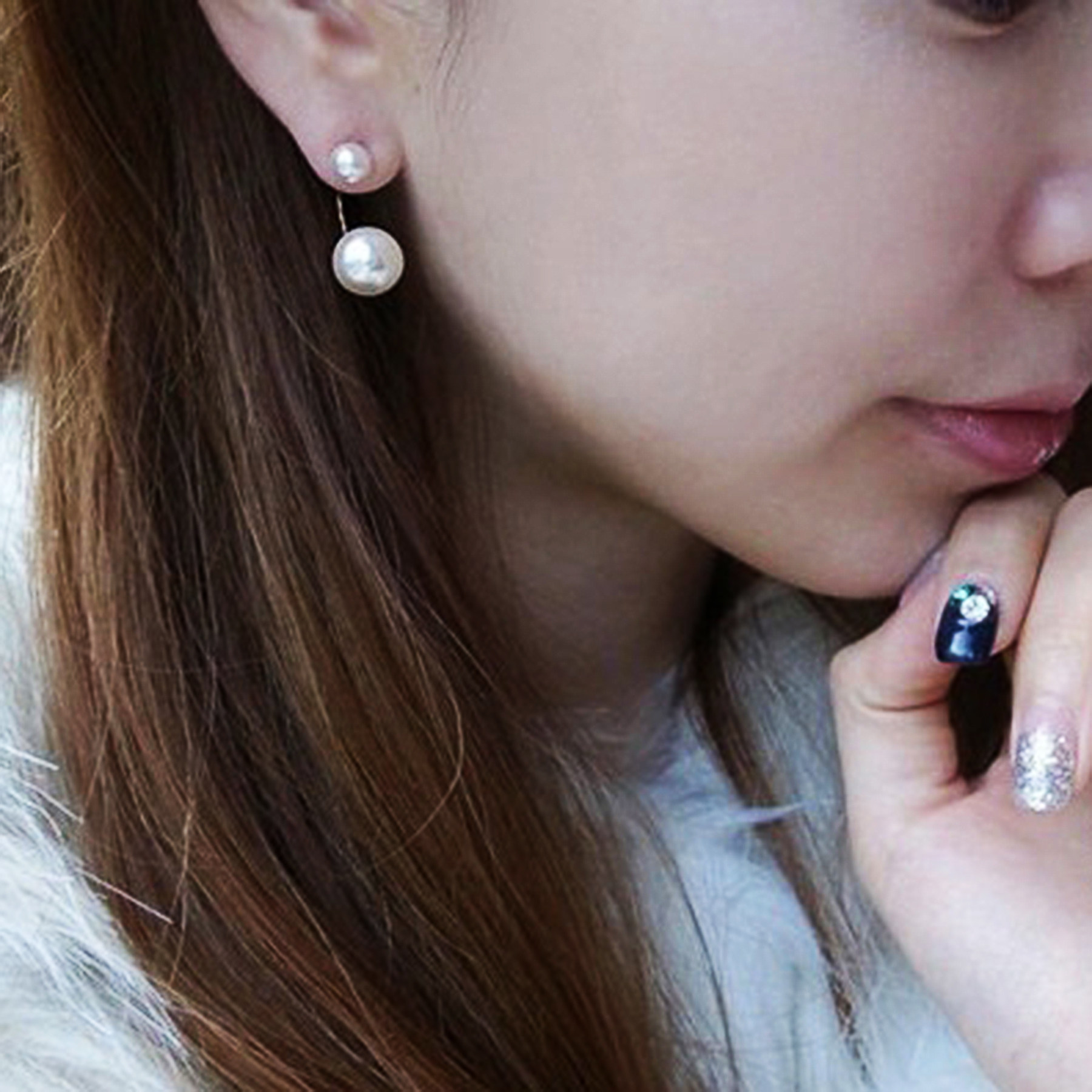 The winter wind of Korean drama that blows the sun, Song Huiqiao, the descendant of Song Huiqiao, hangs the earrings after the earrings of pearl ear nails.