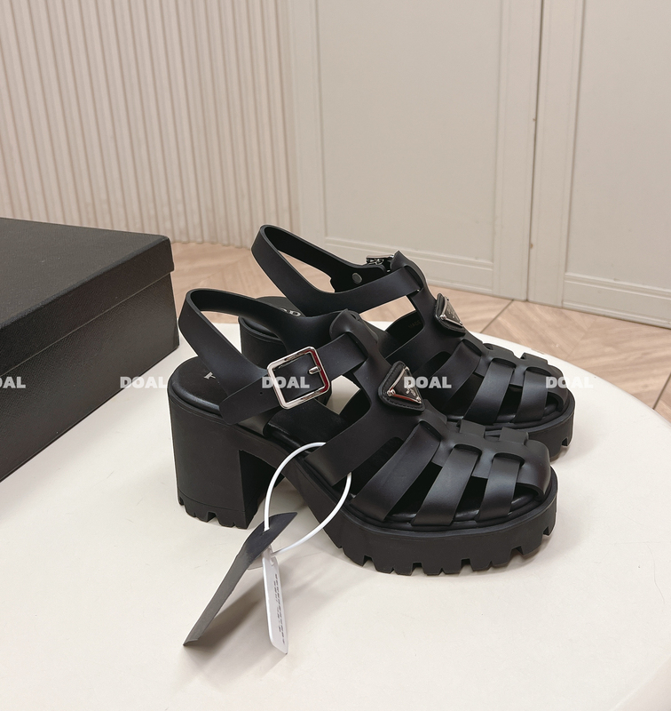 Doa26 Summer New Thick-Soled Height-Increasing Woven Roman Sandals for Women, Petite Hollow-Out Chunky Heel Lightweight Clog Shoes