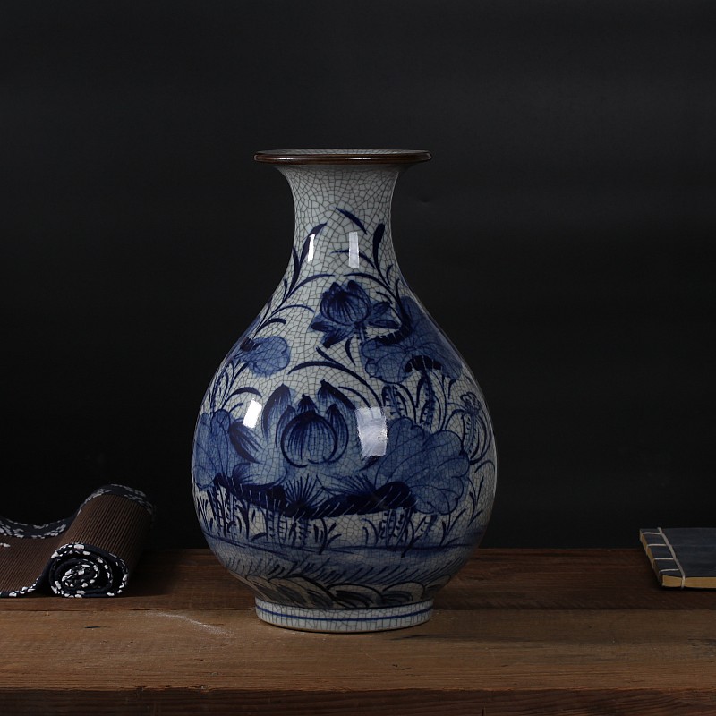 Jingdezhen ceramics antique piece of crack open bottle green lotus classical modern home act the role ofing is tasted furnishing articles in the living room