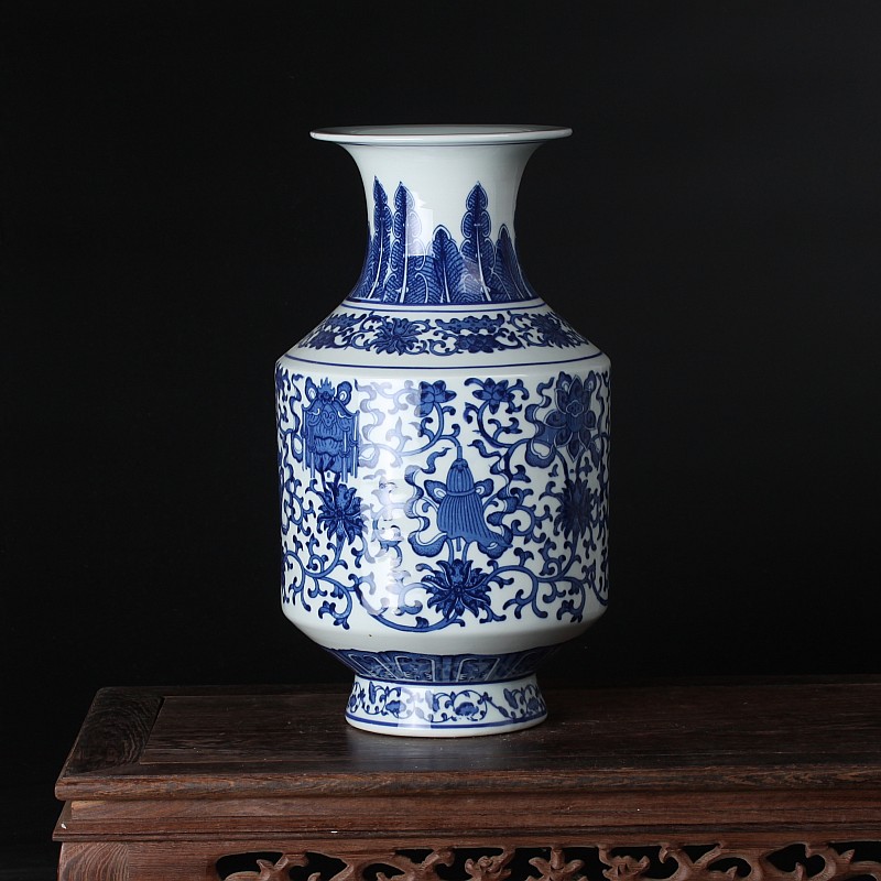 Jingdezhen ceramics antique blue and white porcelain vases, flower cut household act the role ofing is tasted sitting room adornment is placed