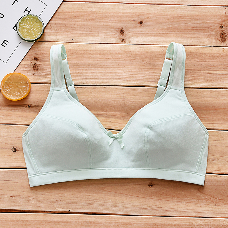 Cô gái áo ngực cotton màu rắn thời kỳ phát triển học sinh trung học kích thước lớn đồ lót không có vòng thép xốp abc cup bra - Áo ngực không dây áo ngực