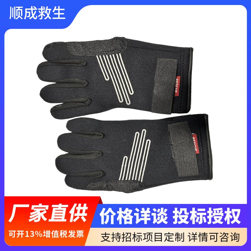 探索水下世界的好伙伴：多功能潜水手套