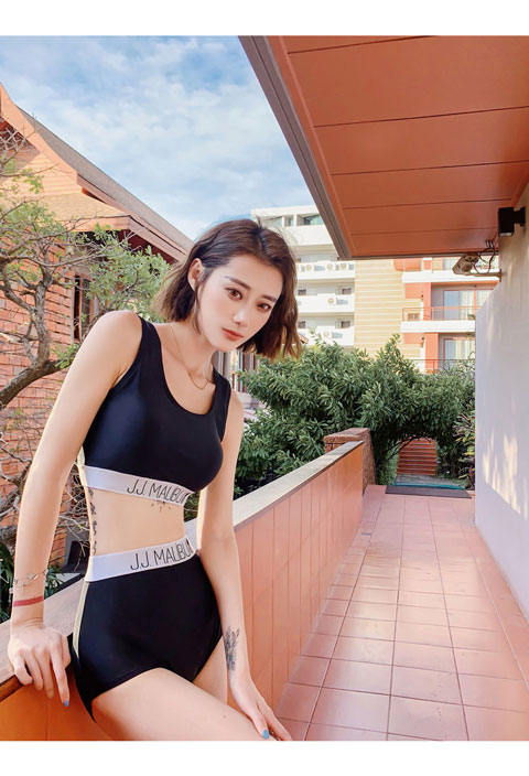 Ưu đãi đặc biệt Carohan 2019 sinh viên mới bảo thủ ngực nhỏ thể thao thời trang giản dị eo cao chia áo tắm nữ - Bộ đồ bơi hai mảnh áo tắm 2 mảnh cạp cao